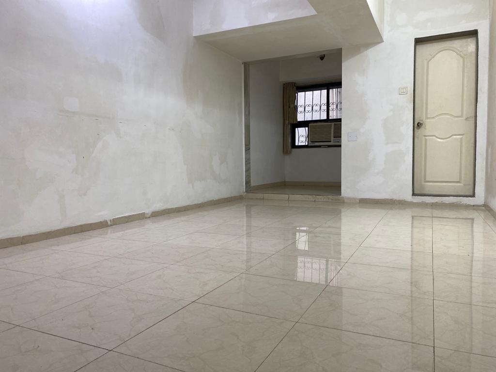 3 BHK Semi Furnished in Convent View , Bandra West